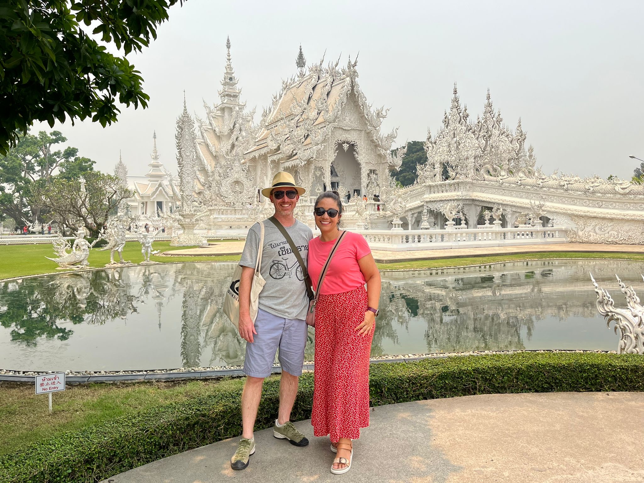 white temple Chiang Rai Wat Rong Khun